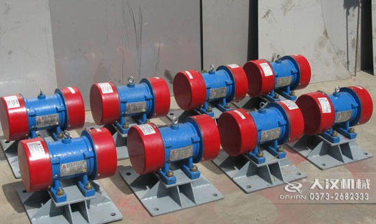 �}(c��ng)�����(d��ng)����؛