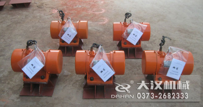 �}(c��ng)�����(d��ng)��